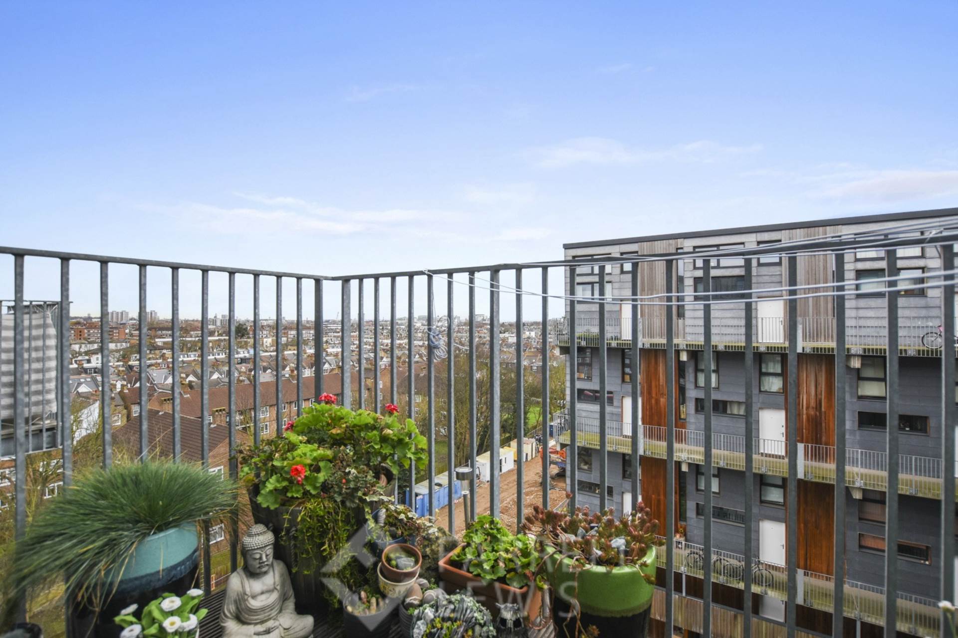 Additional Property Image 2 bedroom Maisonette to rent in London 8