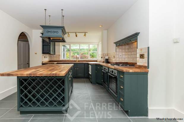 Additional Property Image 6 bedroom Villa to rent in Oxford 2