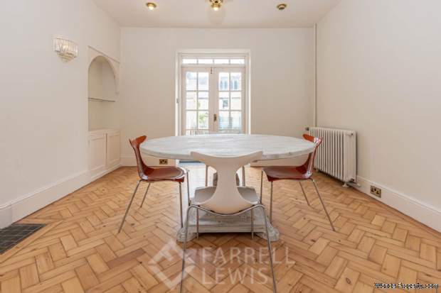 Additional Property Image 6 bedroom Villa to rent in Oxford 7