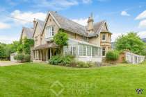 6 bedroom Villa to rent in Oxford