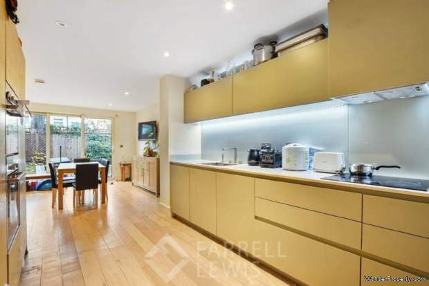 Additional Property Image 3 bedroom Town House for sale in London 3