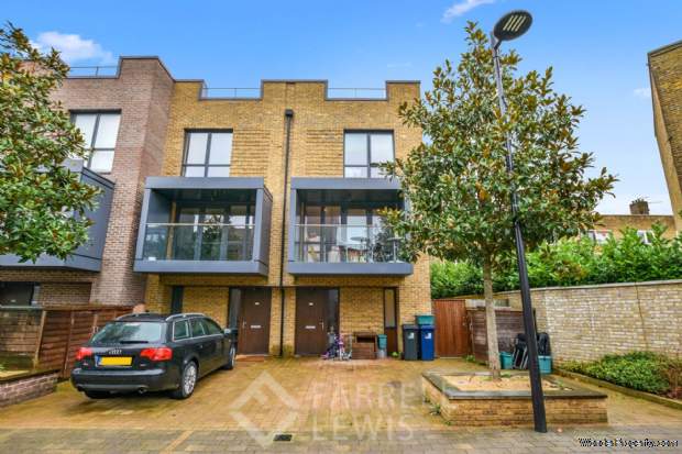 Additional Property Image 3 bedroom Town House for sale in London 5