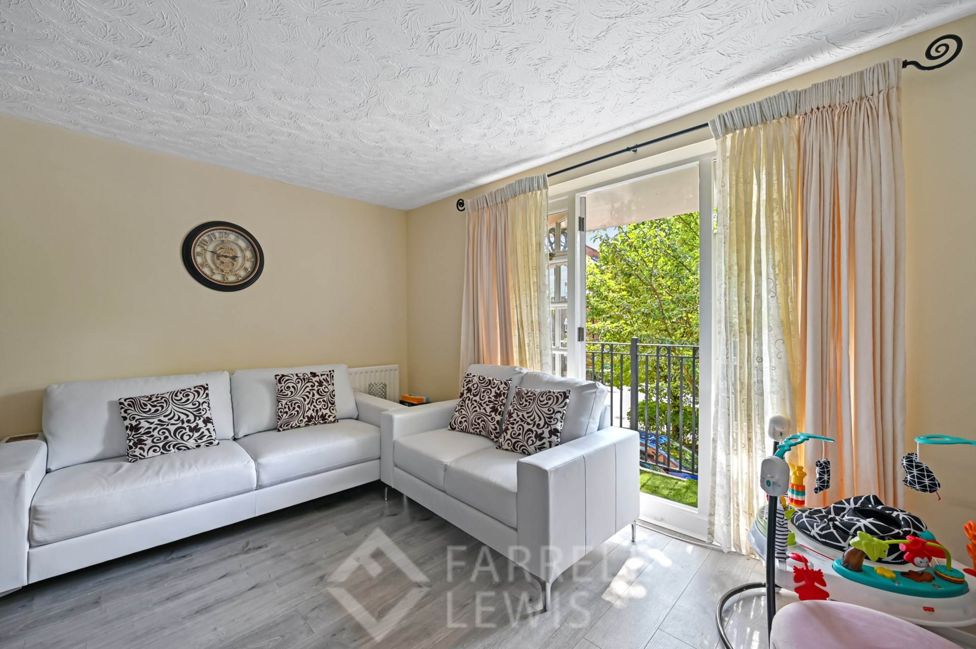 Additional Property Image 2 bedroom Flat to rent in London 10