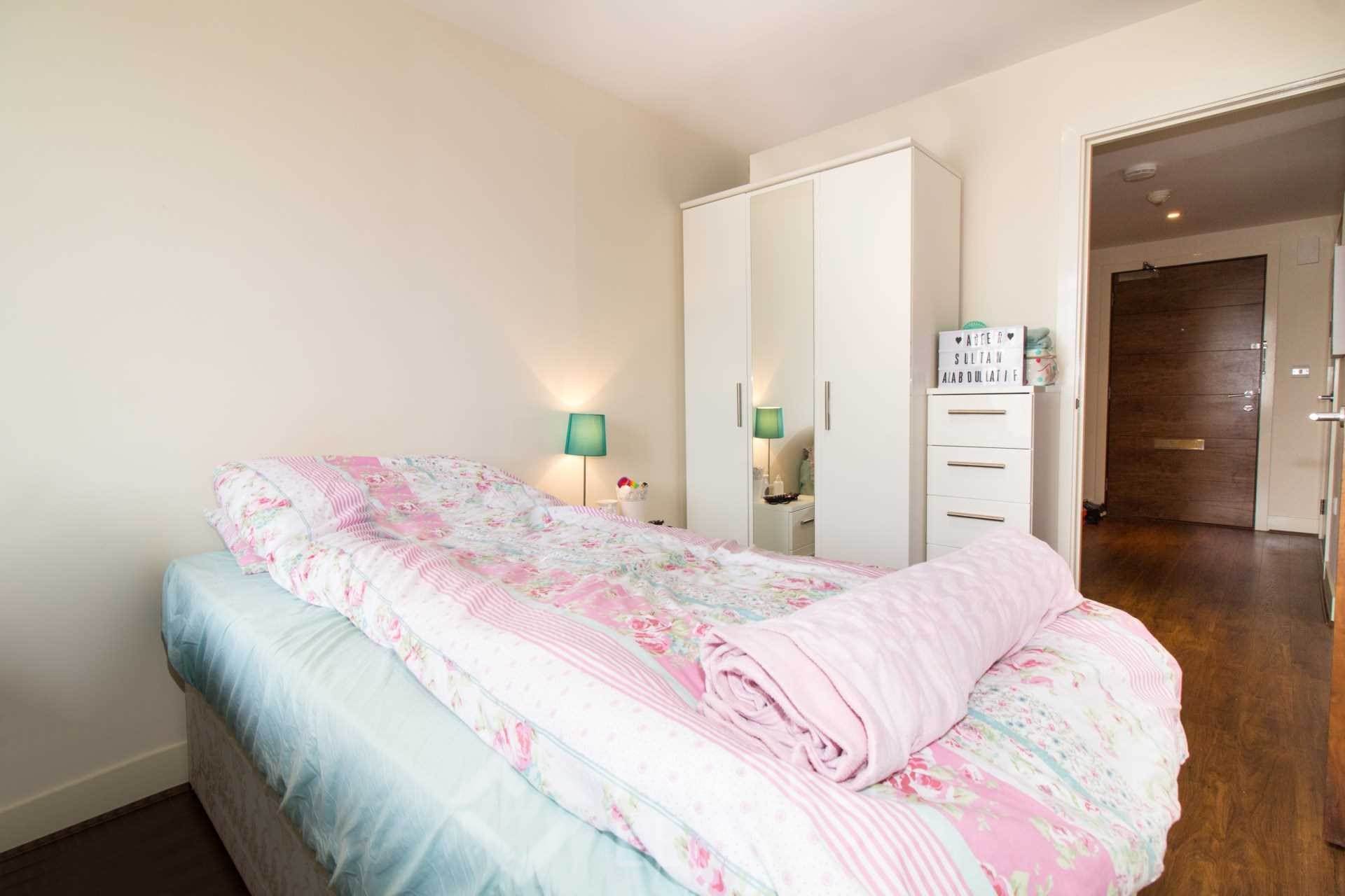 Additional Property Image 3 bedroom Apartment to rent in London 9