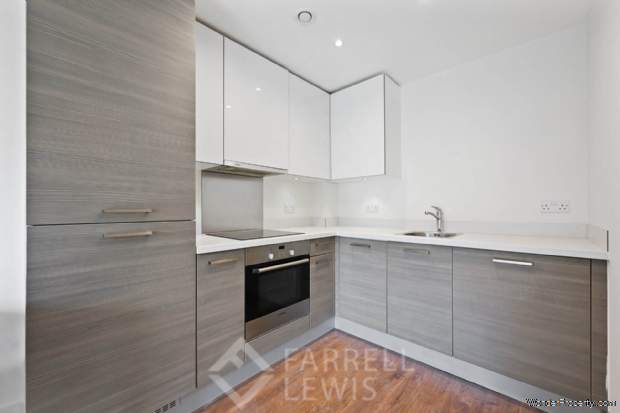 Additional Property Image 1 bedroom Apartment for sale in London 4