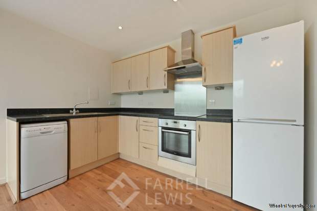 Additional Property Image 2 bedroom Apartment for sale in Brentford 5