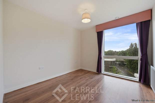 Additional Property Image 2 bedroom Apartment for sale in Brentford 6