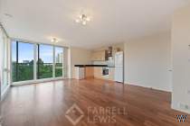 2 bedroom Apartment for sale in Brentford
