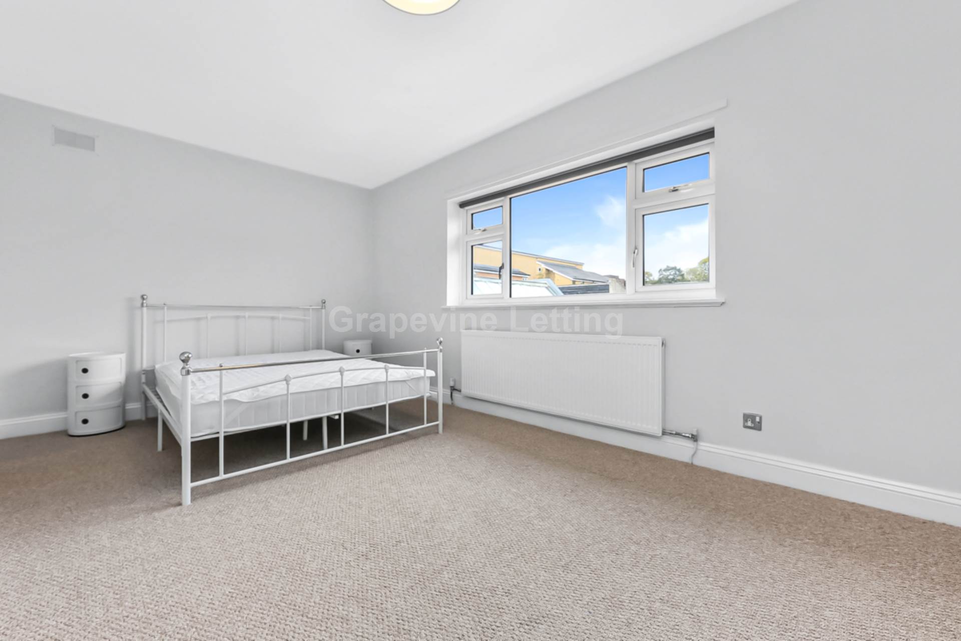 Additional Property Image 4 bedroom Detached to rent in London 8