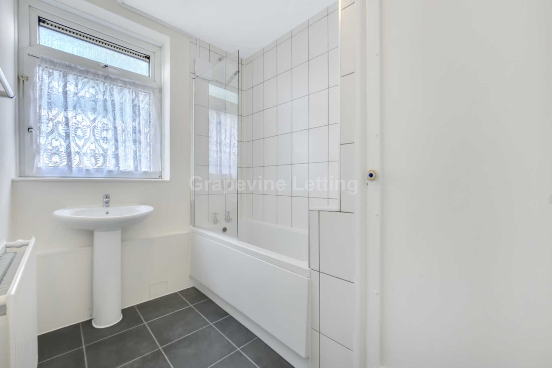 Additional Property Image 3 bedroom Apartment to rent in London 6