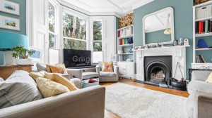5 bedroom House to rent in London