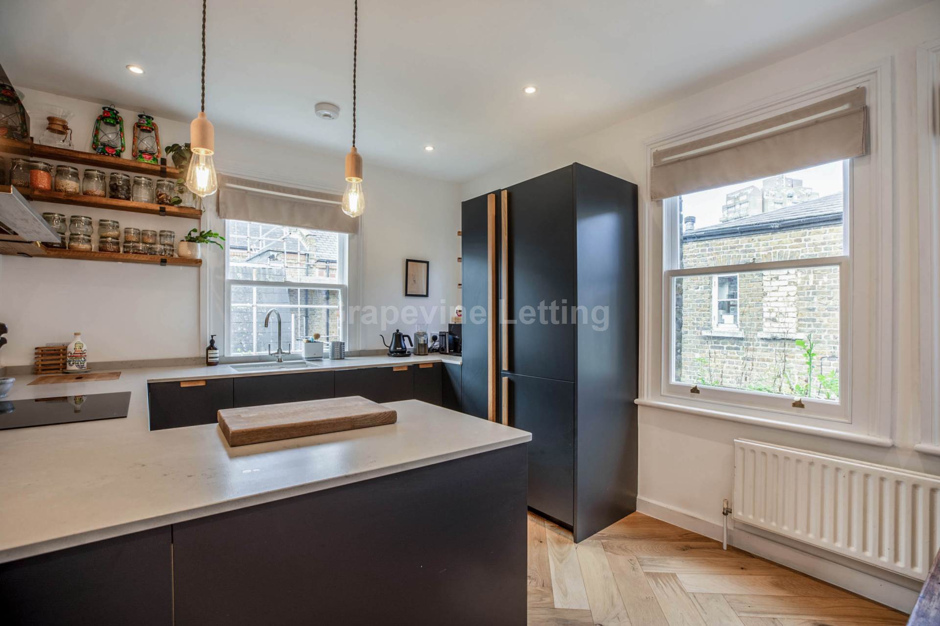 Additional Property Image 3 bedroom Flat to rent in London 8