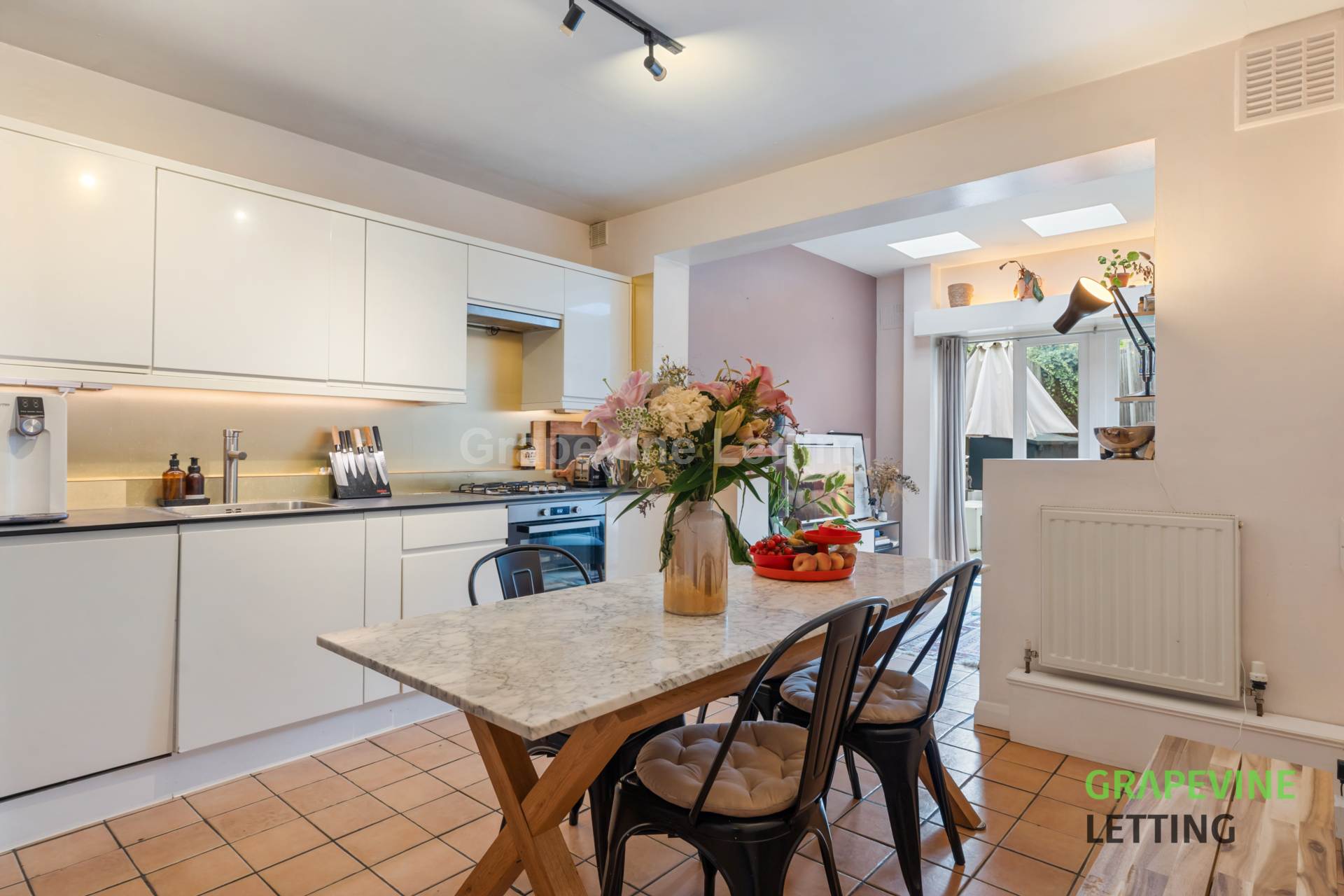 Additional Property Image 2 bedroom Maisonette to rent in London 3