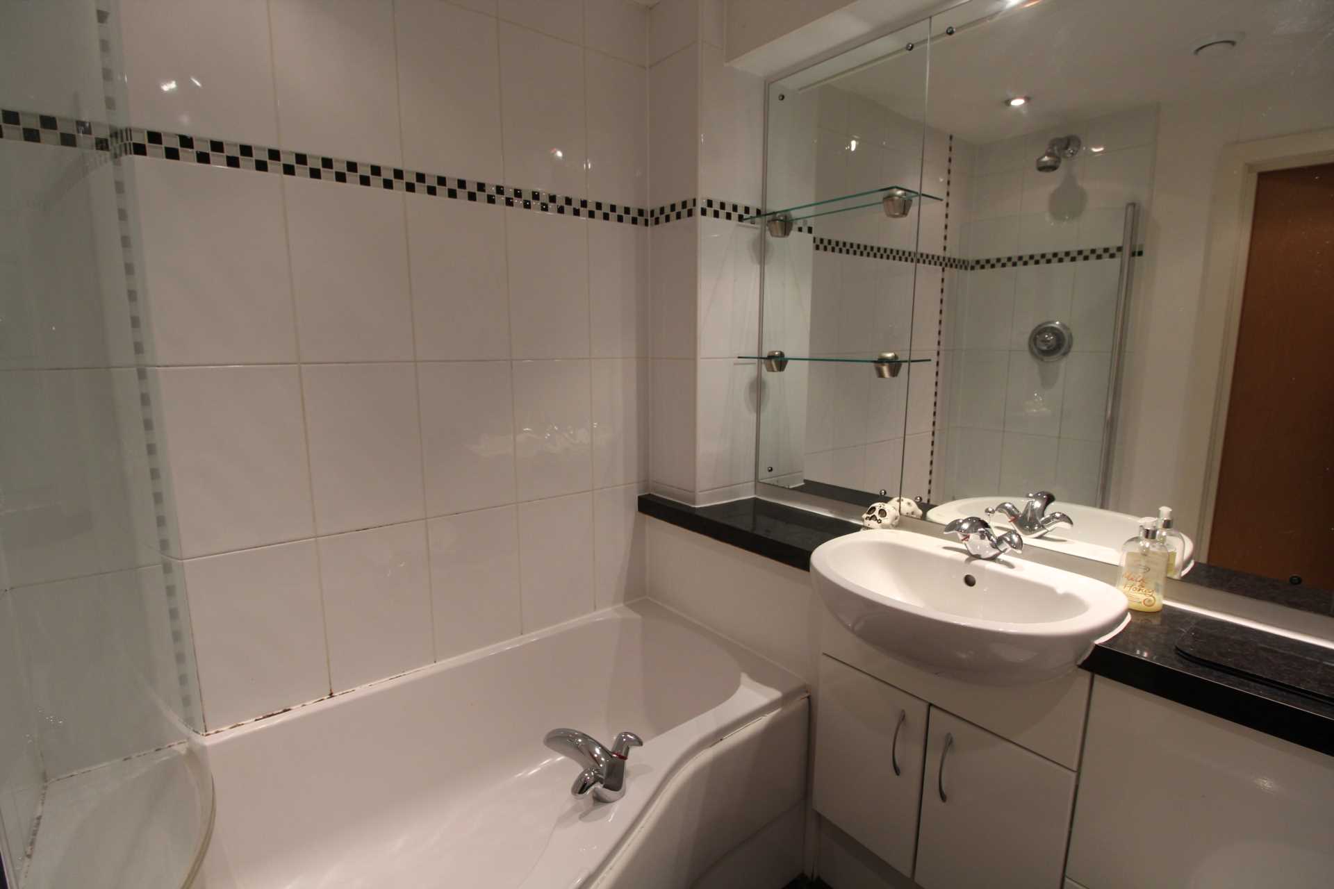 Additional Property Image 2 bedroom Apartment to rent in Manchester 8