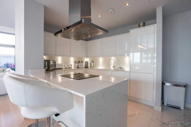 Additional Property Image 3 bedroom Apartment to rent in Manchester 8