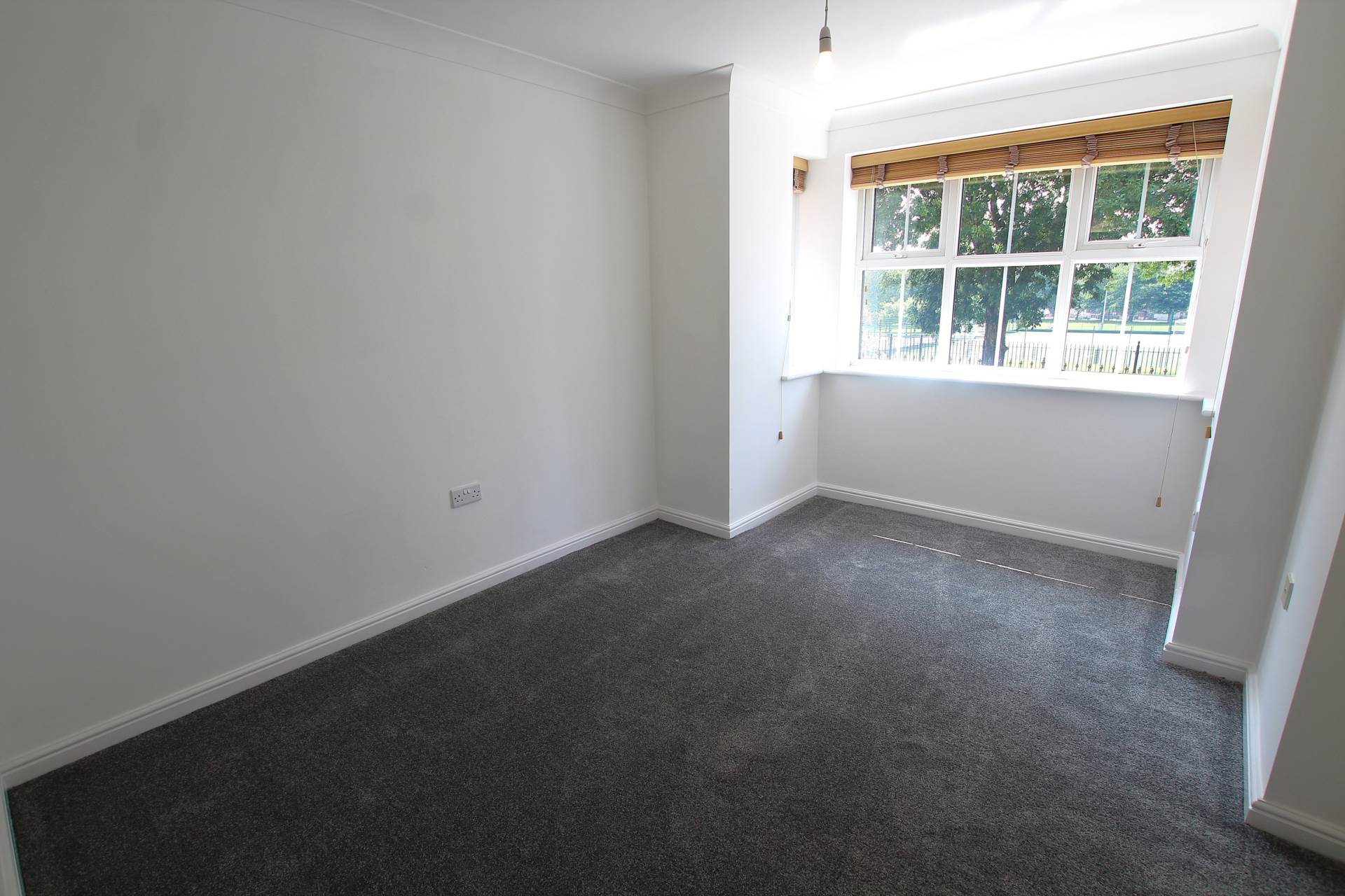 Additional Property Image 4 bedroom Semi Detached to rent in Salford 2