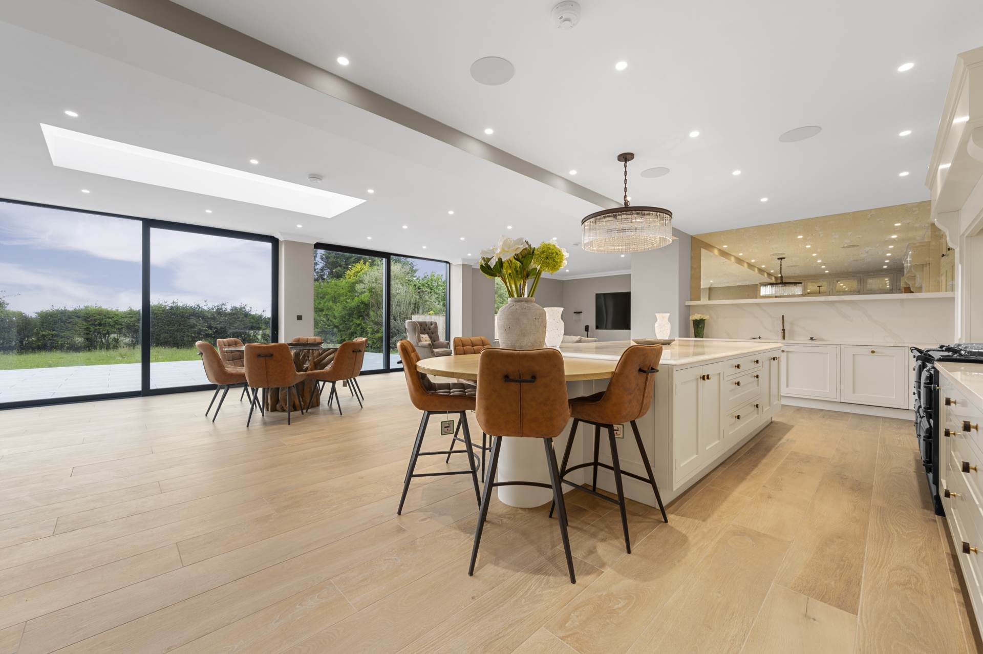 Additional Property Image 5 bedroom Detached to rent in Alderley Edge 2