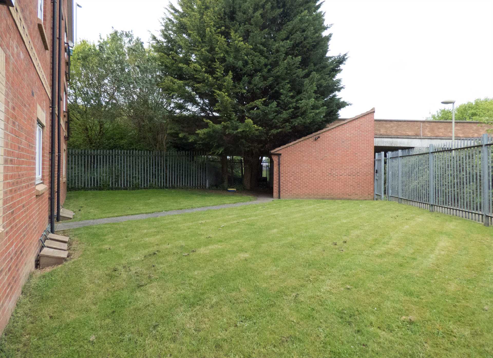 Additional Property Image 2 bedroom Apartment for sale in Oxford 8