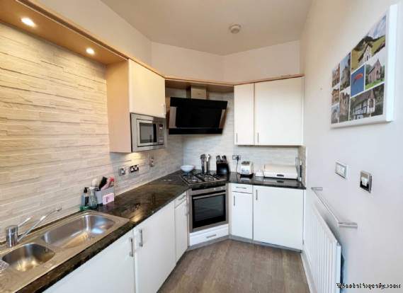 Additional Property Image 3 bedroom Apartment to rent in Brighton 3