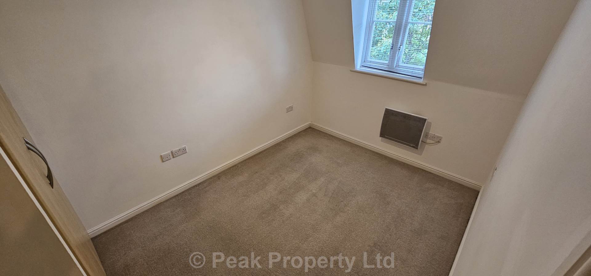 Additional Property Image 2 bedroom Flat to rent in Rochford 4