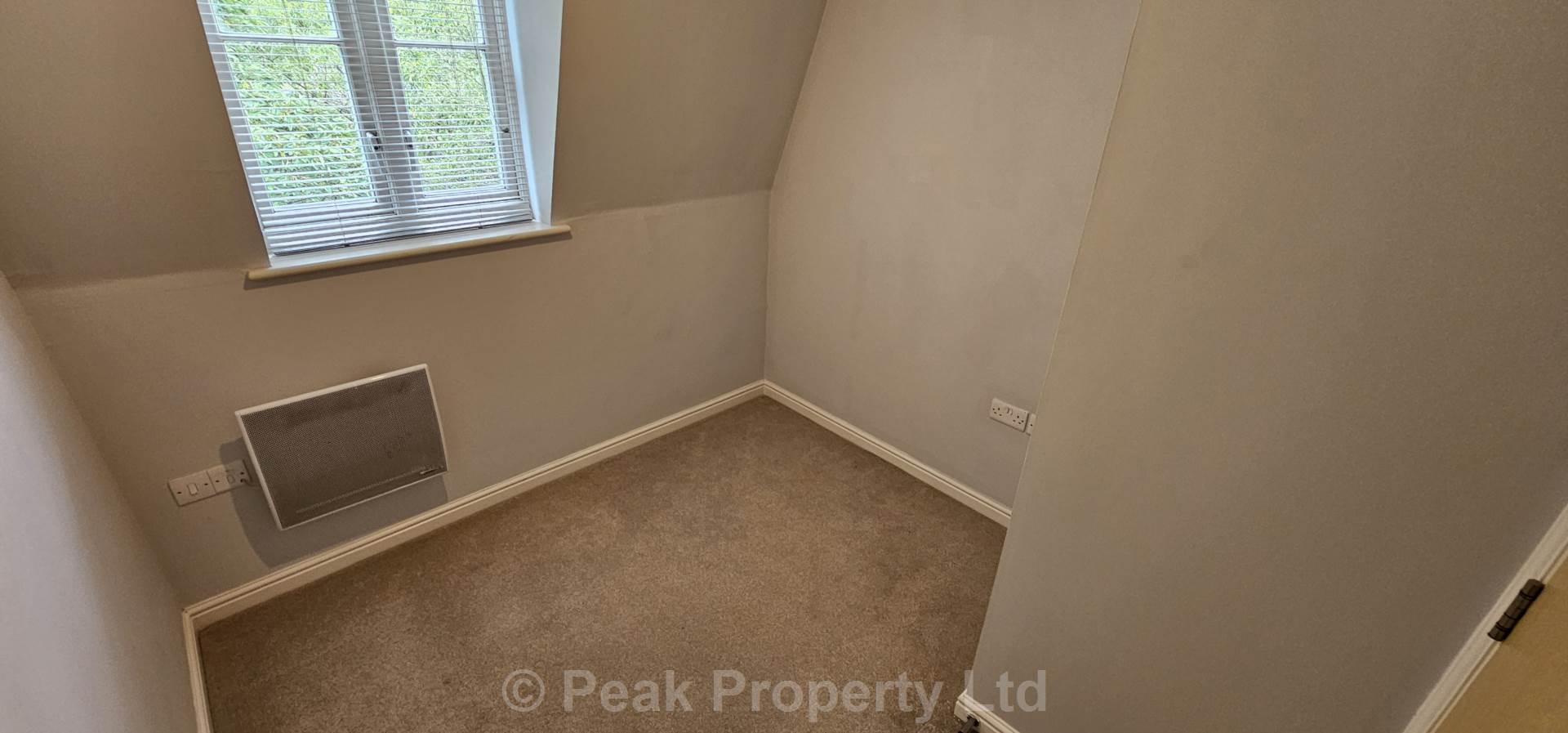 Additional Property Image 2 bedroom Flat to rent in Rochford 5