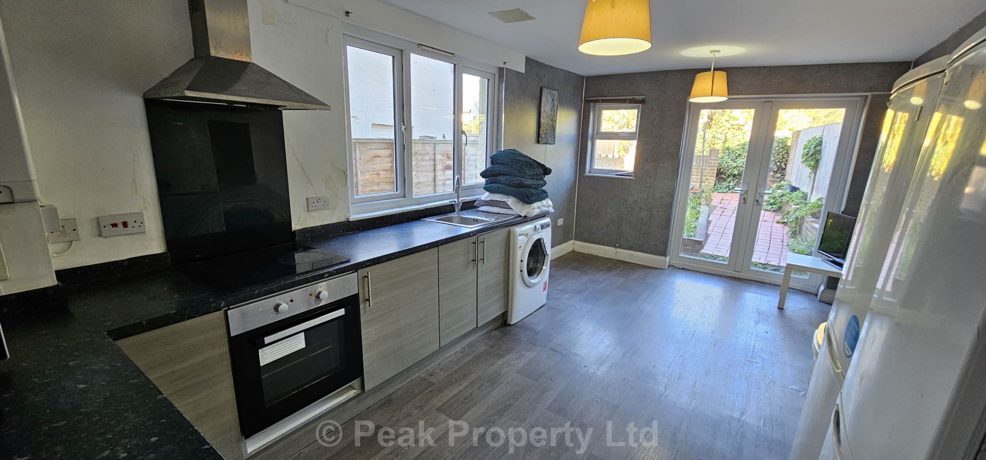 Additional Property Image 3 bedroom Terraced for sale in Southend On Sea 2