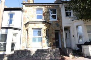 3 bedroom Terraced for sale in Southend On Sea