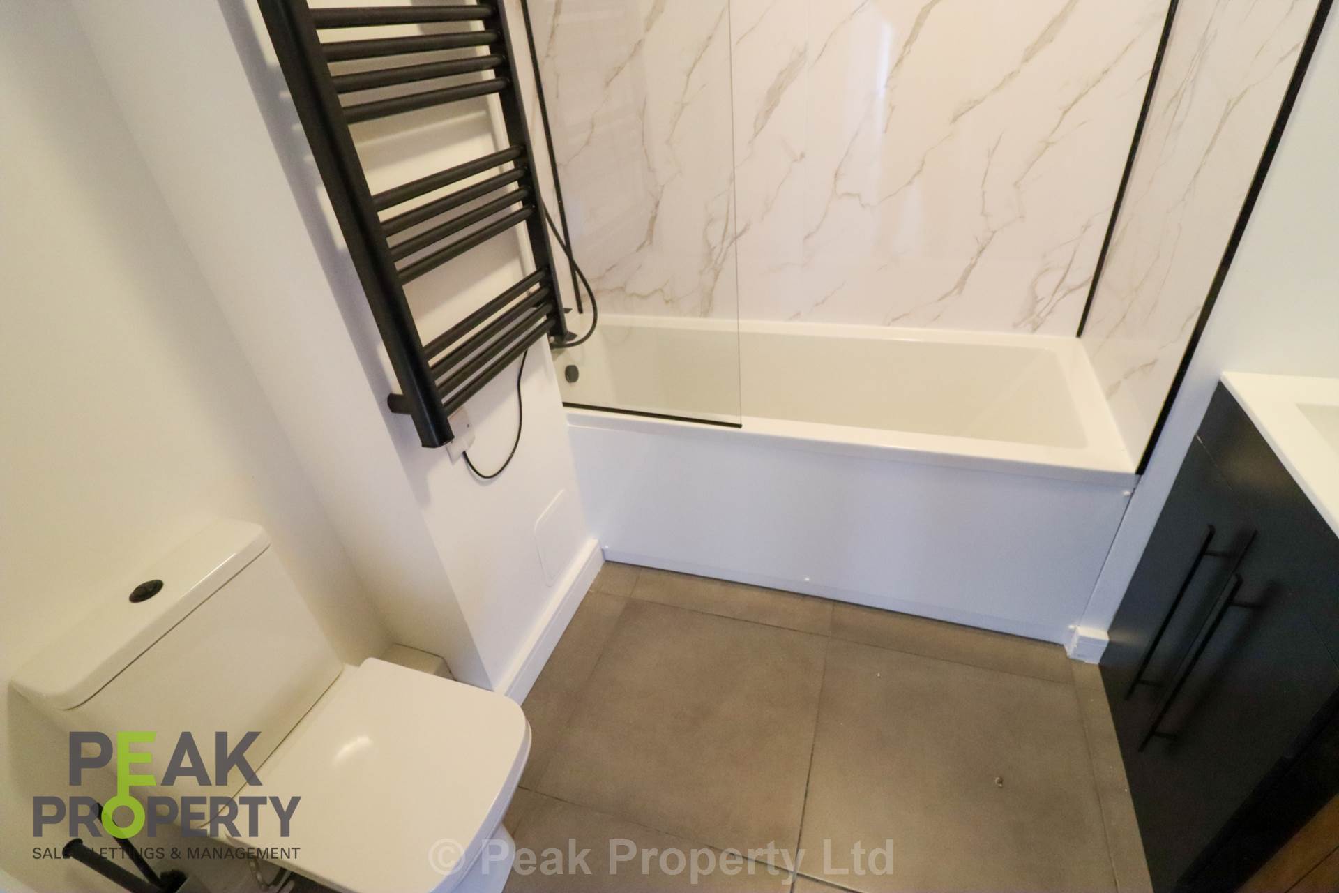 Additional Property Image 2 bedroom Apartment to rent in Westcliff On Sea 2