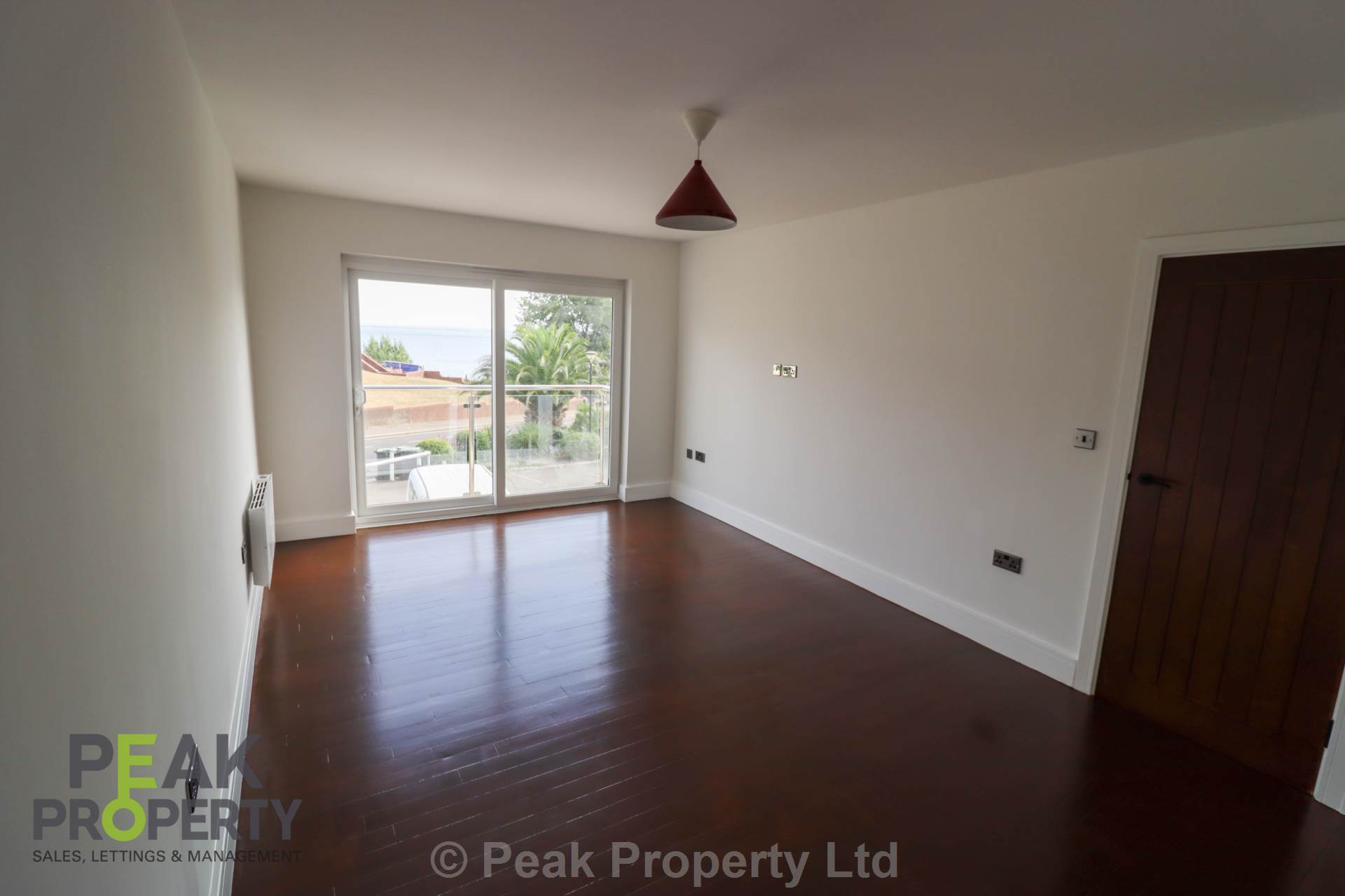 Additional Property Image 2 bedroom Apartment to rent in Westcliff On Sea 7