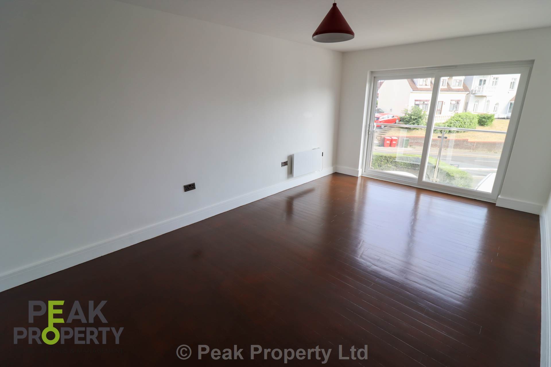 Additional Property Image 2 bedroom Apartment to rent in Westcliff On Sea 8