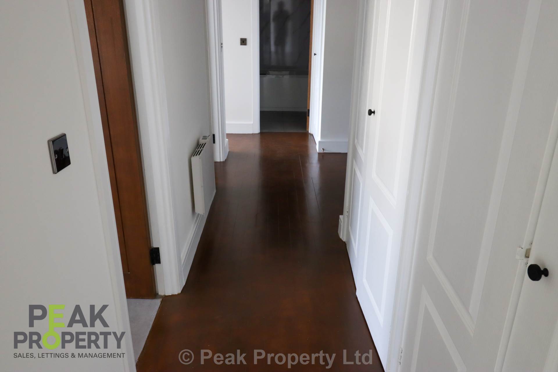 Additional Property Image 2 bedroom Apartment to rent in Westcliff On Sea 9