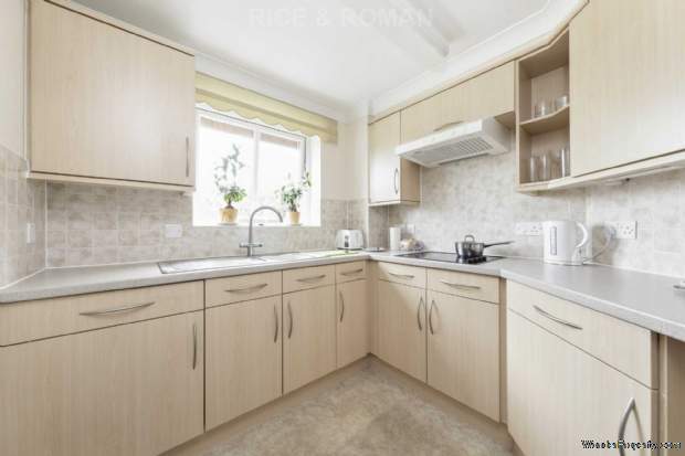 Additional Property Image 1 bedroom Retirement Property for sale in West Byfleet 3