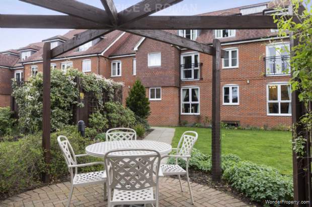 Additional Property Image 1 bedroom Retirement Property for sale in West Byfleet 6