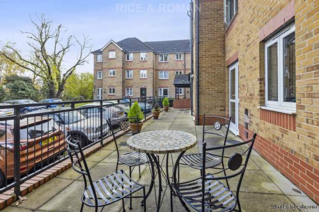 Additional Property Image 1 bedroom Retirement Property for sale in Epsom 10
