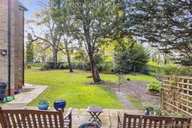 Additional Property Image 1 bedroom Retirement Property for sale in Epsom 13