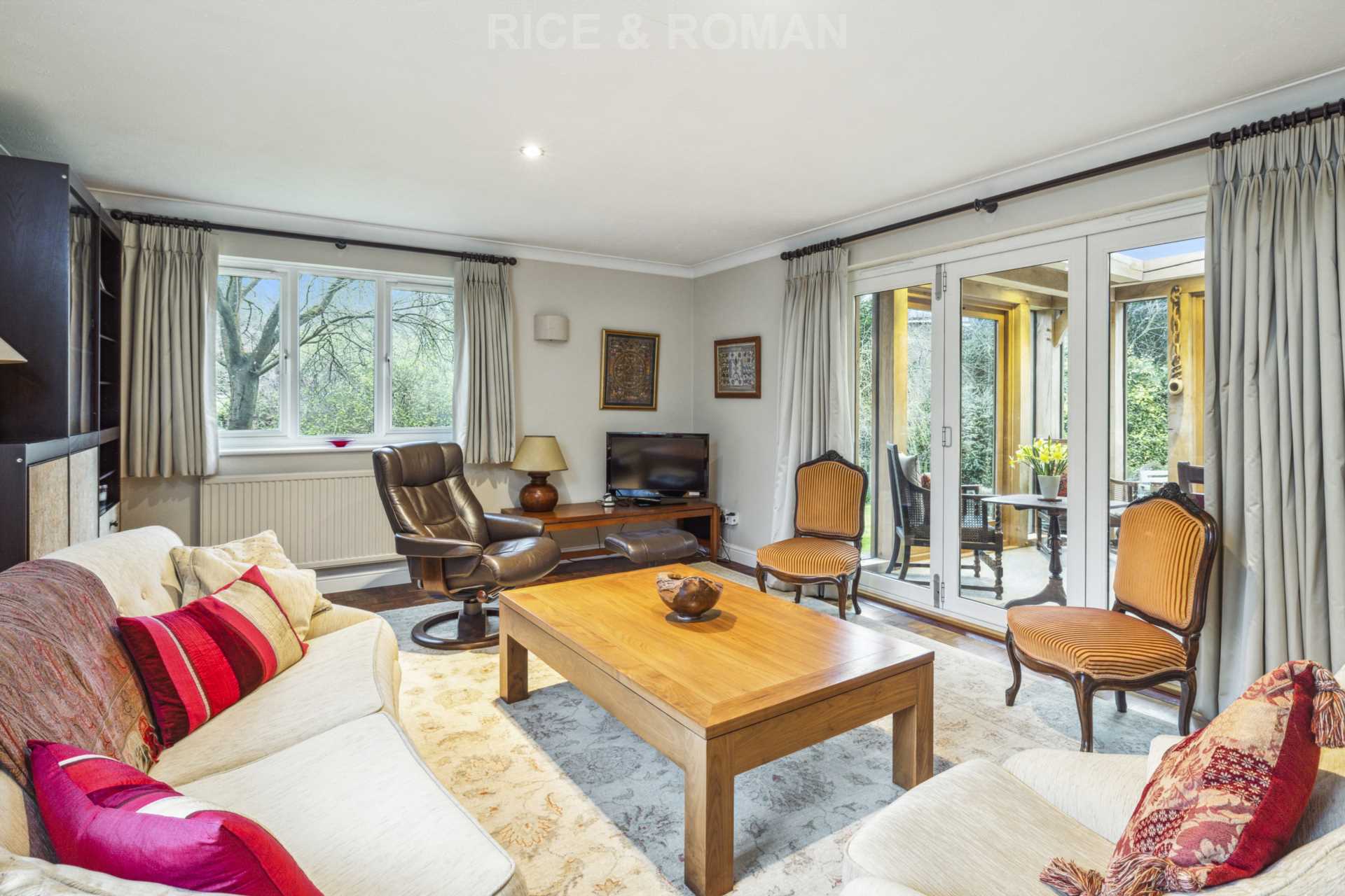 Additional Property Image 5 bedroom Bungalow for sale in Ascot 3