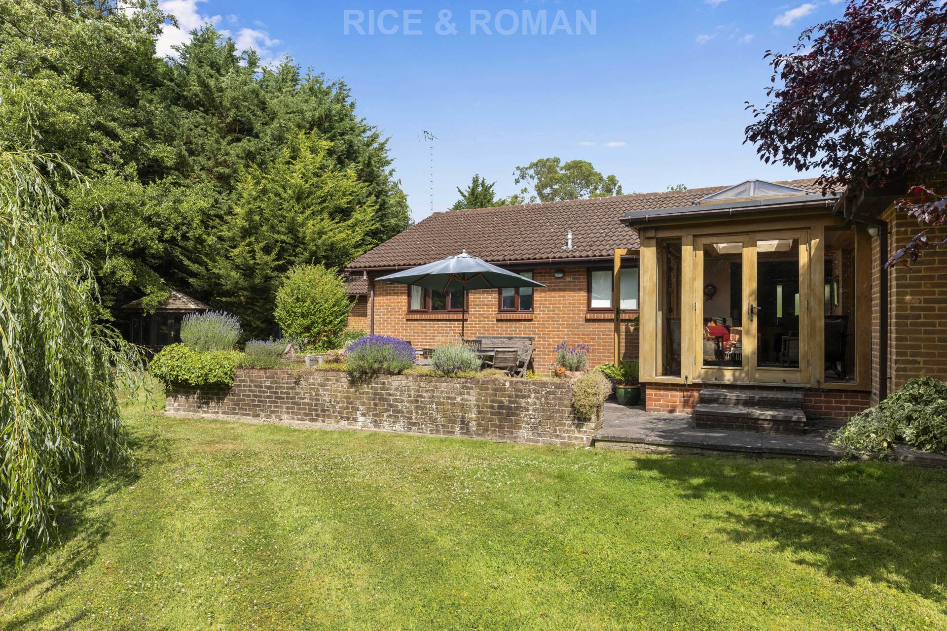 Additional Property Image 5 bedroom Bungalow for sale in Ascot 19
