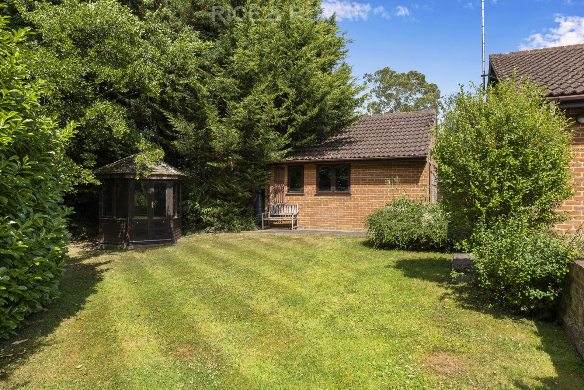Additional Property Image 5 bedroom Bungalow for sale in Ascot 20