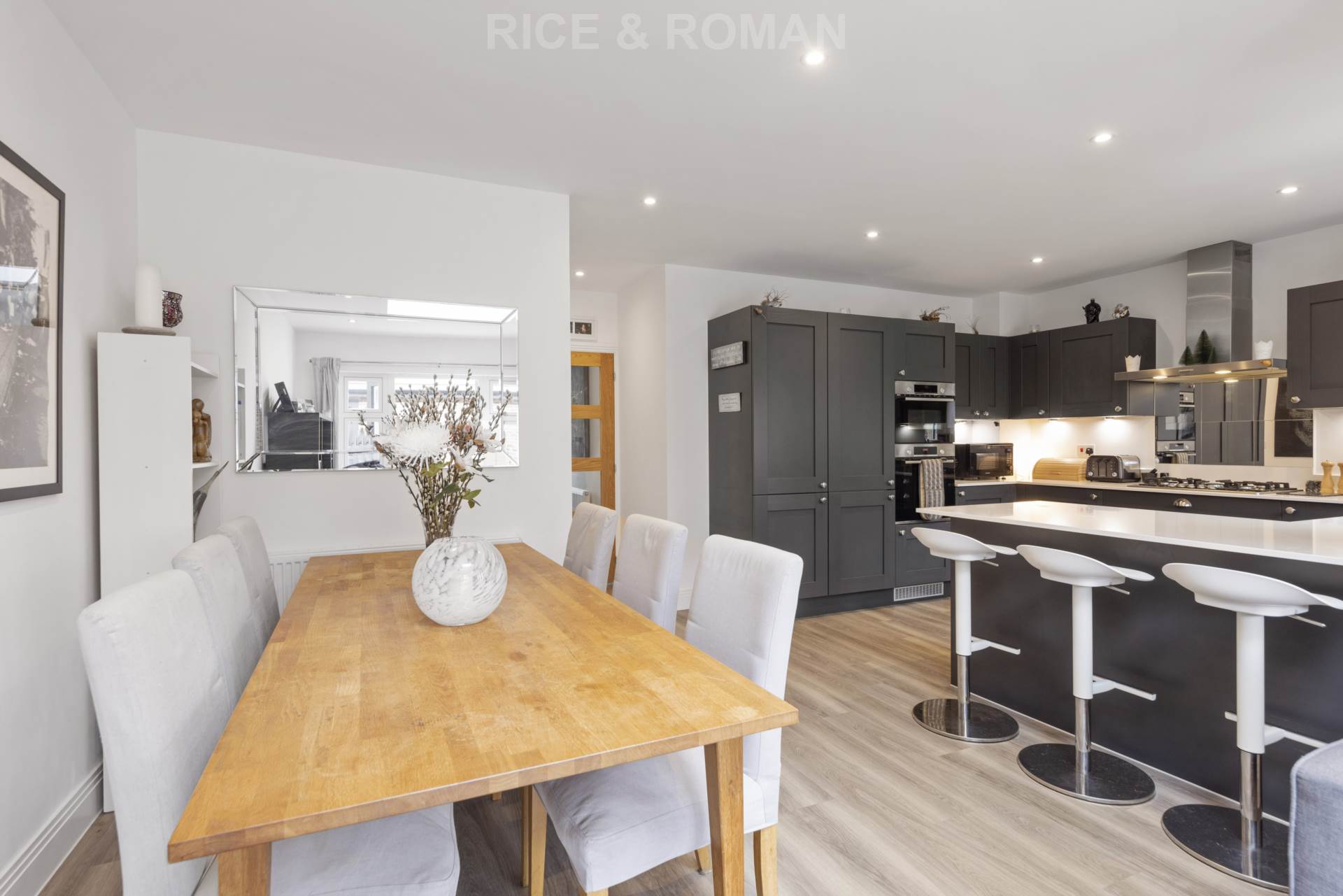 Additional Property Image 4 bedroom Detached for sale in Crowthorne 12