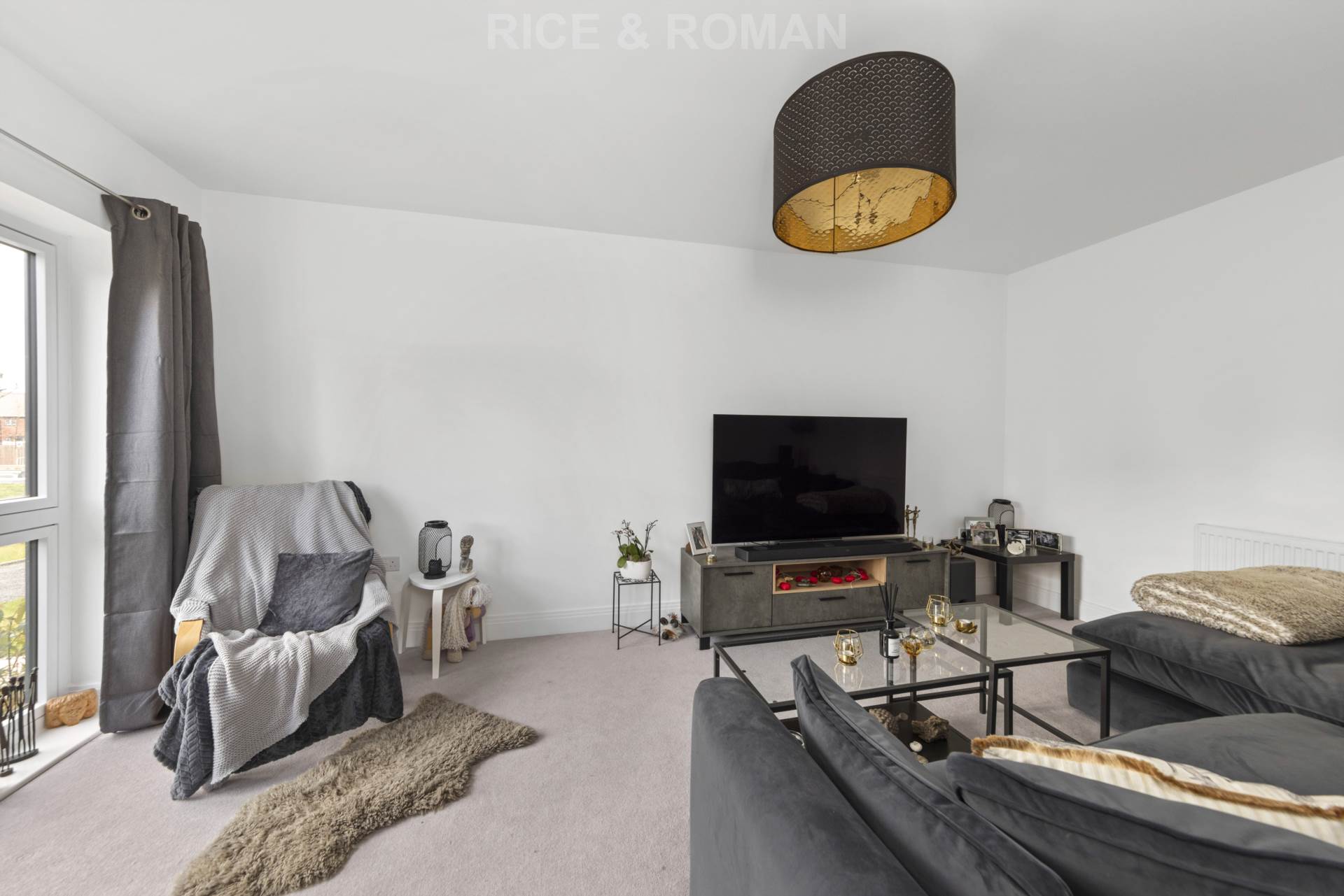 Additional Property Image 4 bedroom Detached for sale in Crowthorne 14