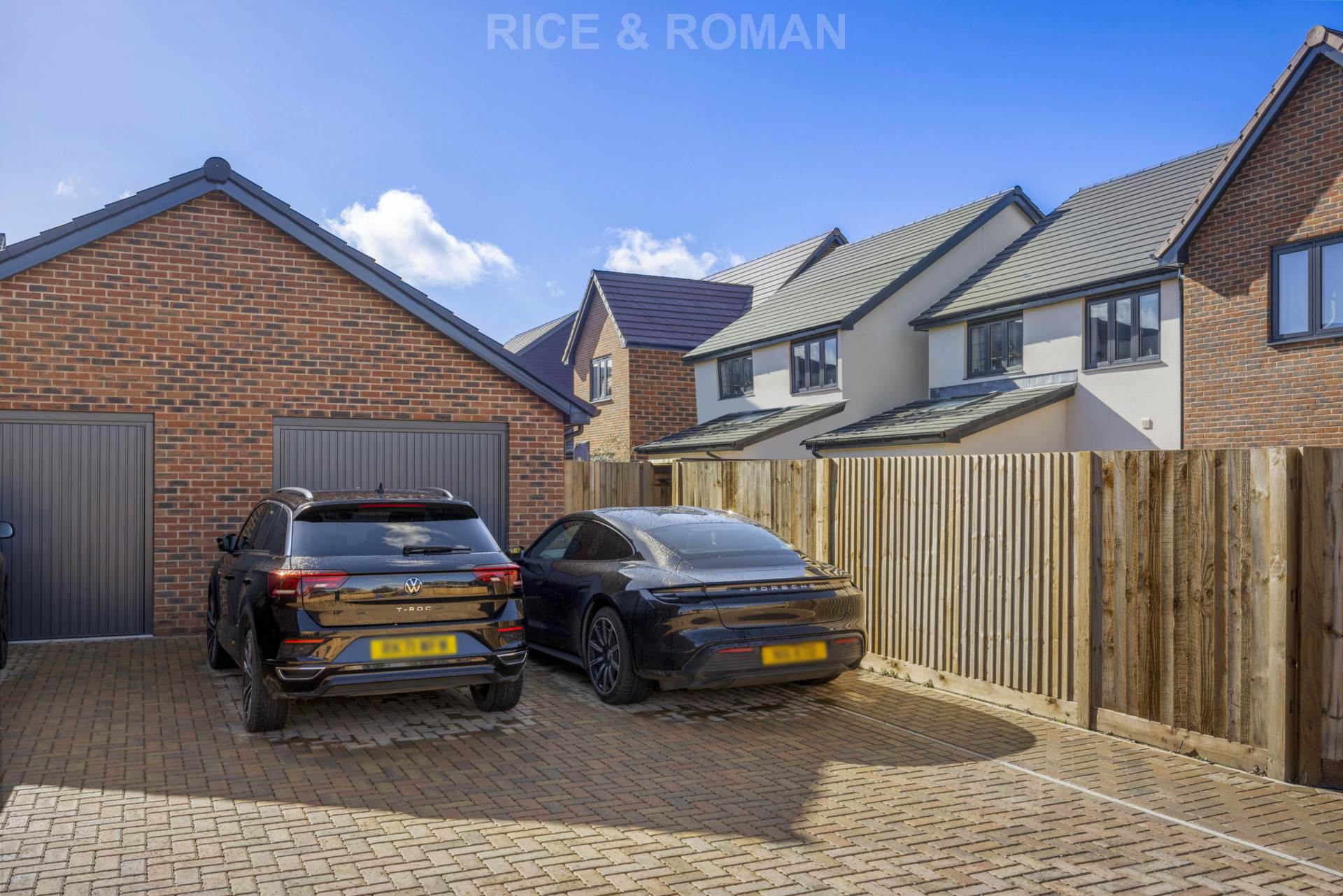 Additional Property Image 4 bedroom Detached for sale in Crowthorne 21