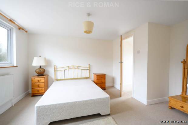 Additional Property Image 4 bedroom Semi Detached Bungalow for sale in West Byfleet 7