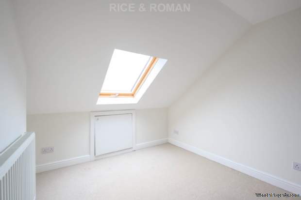 Additional Property Image 4 bedroom Semi Detached Bungalow for sale in West Byfleet 8
