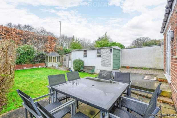Additional Property Image 4 bedroom Semi Detached Bungalow for sale in West Byfleet 9