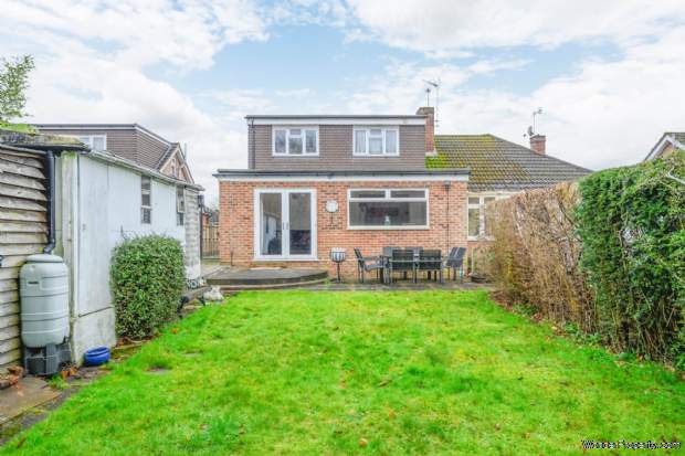 Additional Property Image 4 bedroom Semi Detached Bungalow for sale in West Byfleet 10