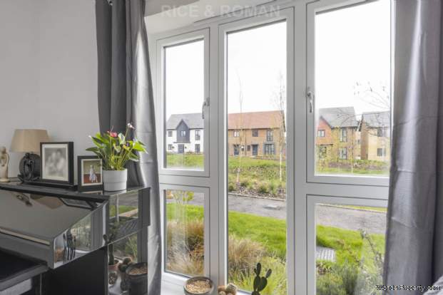 Additional Property Image 4 bedroom Detached for sale in Crowthorne 11