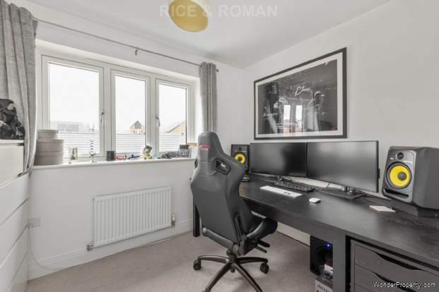 Additional Property Image 4 bedroom Detached for sale in Crowthorne 7