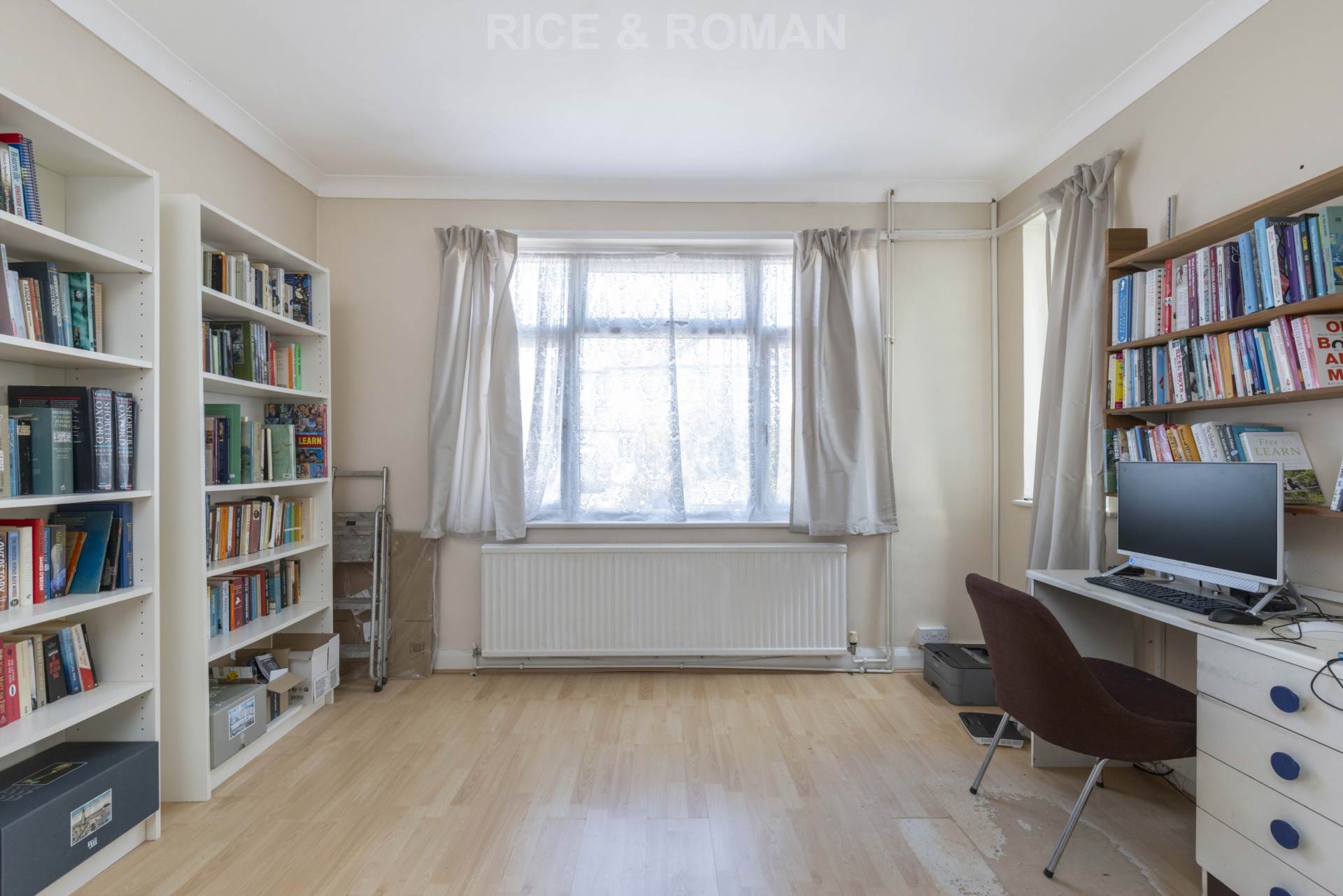 Additional Property Image 3 bedroom Semi Detached Bungalow for sale in Twickenham 6
