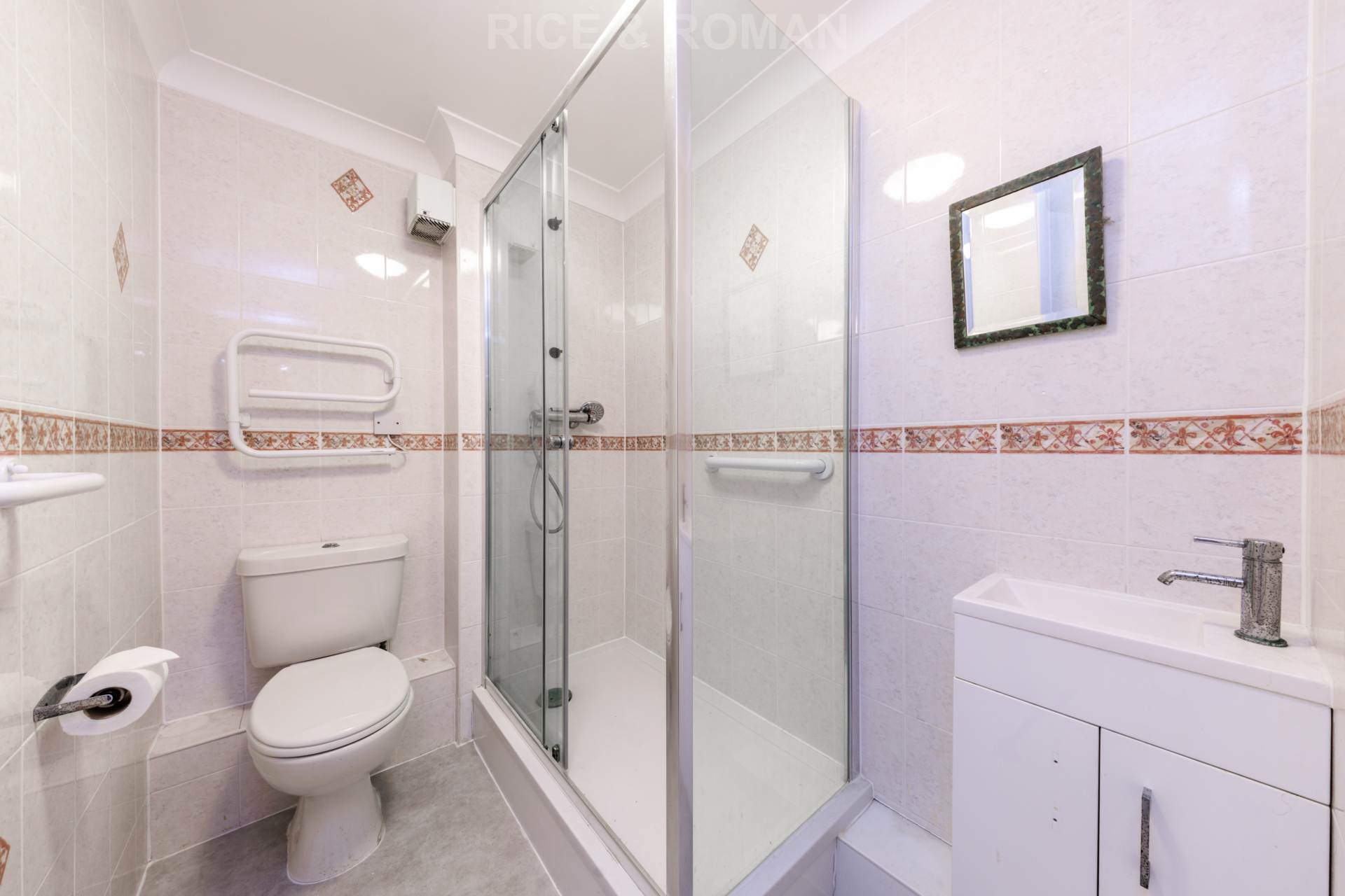 Additional Property Image 2 bedroom Retirement Property to rent in London 9