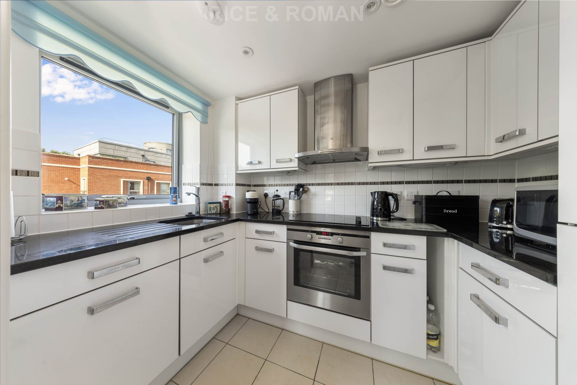 Additional Property Image 2 bedroom Retirement Property for sale in Weybridge 5